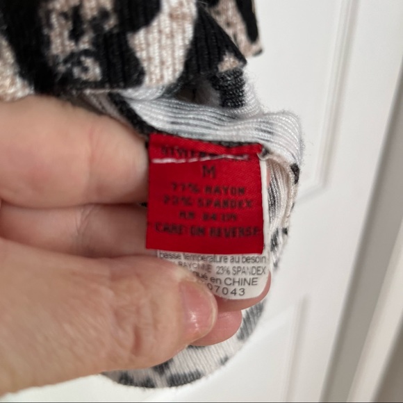 LEOPARD PRINT CARDIGAN SWEATER - Picture 10 of 10